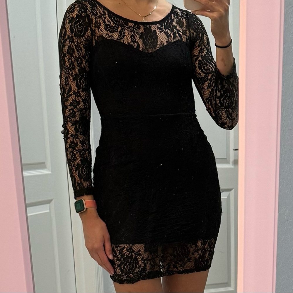 Sage Small Lace Black Dress